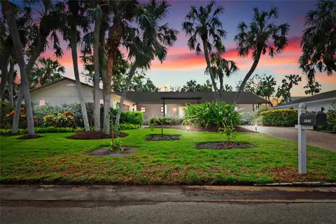5345 SIESTA CT — home for sale